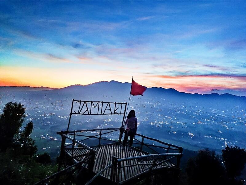 puncak-jamiaki